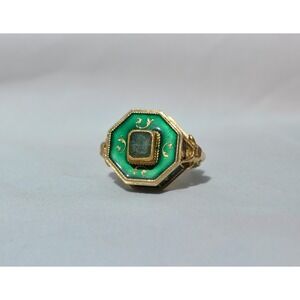 Rare Antique Victorian 18K Solid Gold Natural Emerald Poison Ring Green Enamel‎